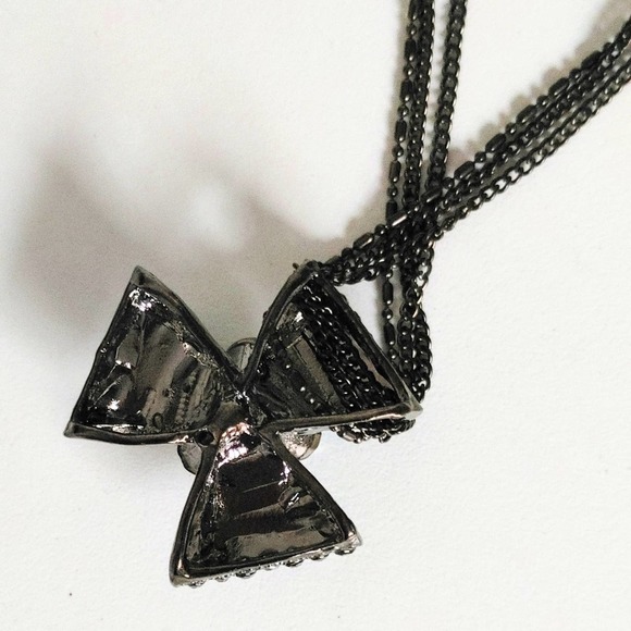 Black Crystal Bow Beaded Choker Necklace - Picture 5 of 6